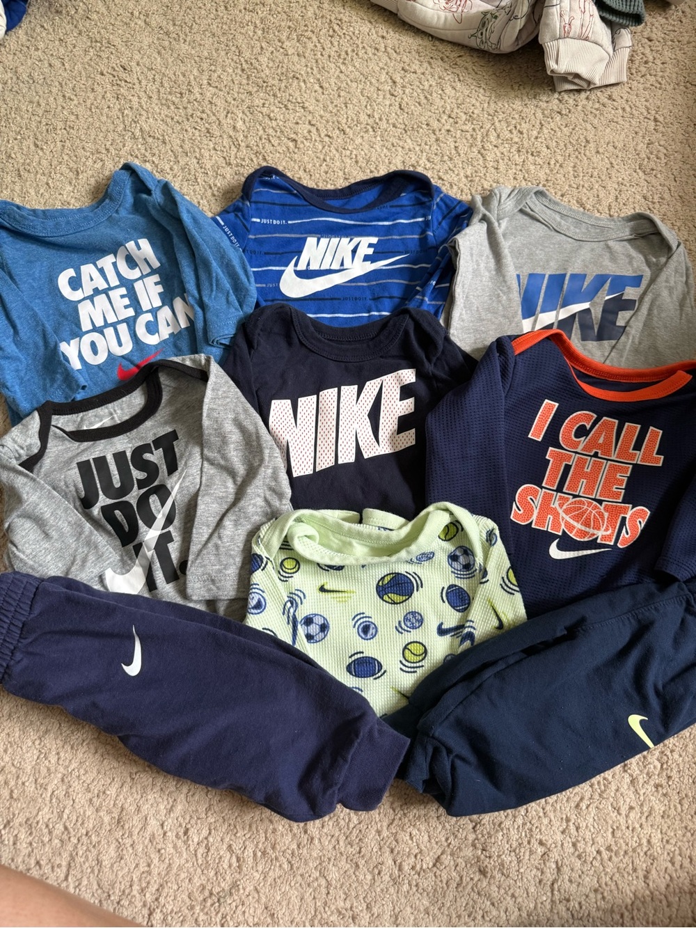 Nike long sleeve onsie bundle with pants Navy,grey and Royal Blue size 6 months